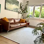 Charming House With Patio Near The Central Station