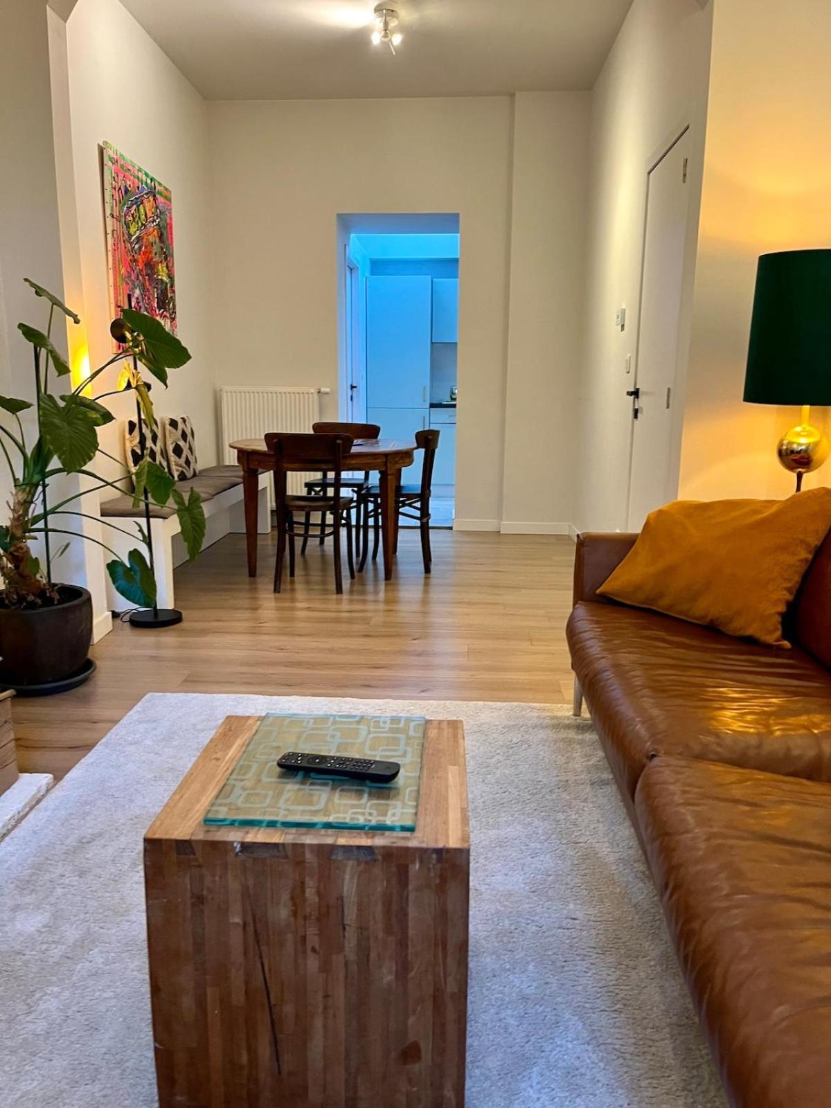 Vakantiehuis Charming House With Patio Near The Station *